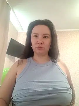 AlexaLexie online show from October 29, 9:02 am