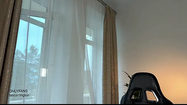 hotexclusive  online show from November 9, 5:36 am