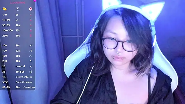 maydaykimmy online show from July 17, 11:30 pm