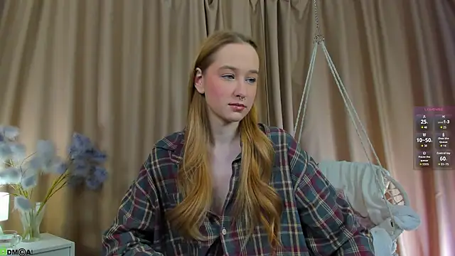 Sweett Monica online show from March 5, 1:01 am