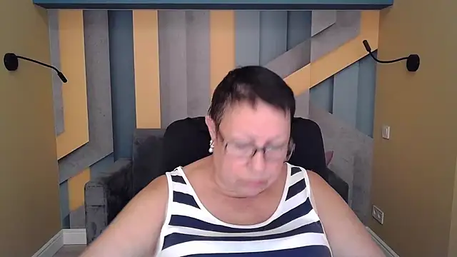 BarbaraTurners online show from September 15, 6:37 pm