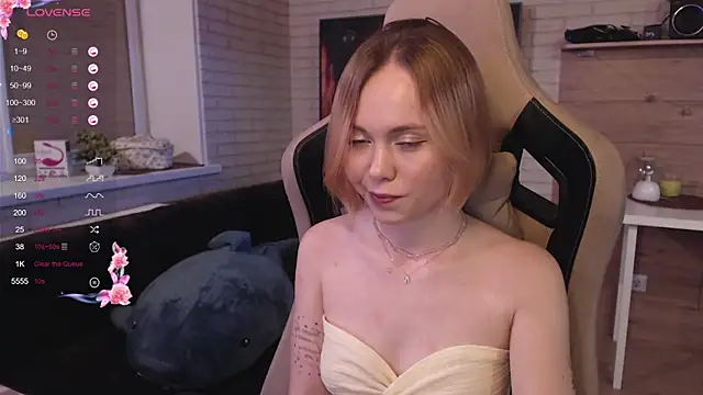 lucy mirror online show from September 17, 8:07 pm