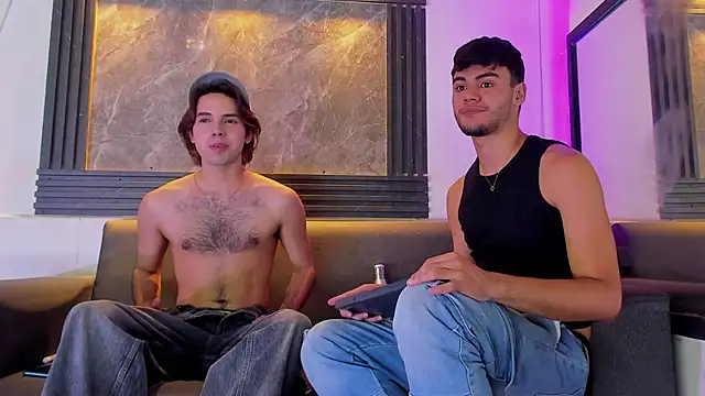 liam genner  online show from November 2, 8:56 pm