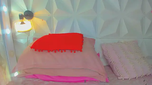 cute latinaxxx online show from May 30, 4:10 am
