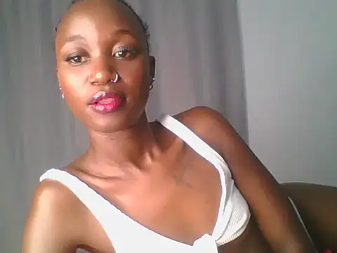 Snapshot of MissLilly1 chatting on October 22, 6:35 pm MissLilly1 online show from October 22, 6:35 pm