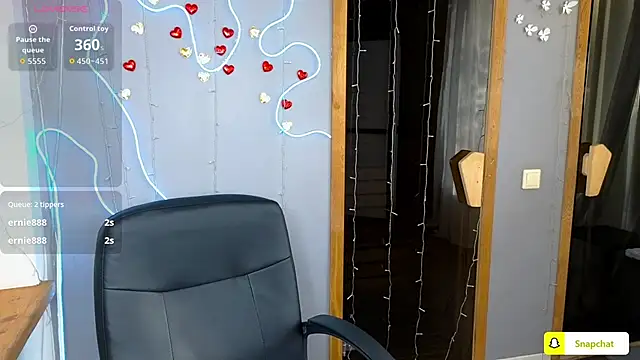 EmmyGreans online show from October 4, 5:46 am