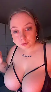 chloetarducci online show from February 8, 7:39 pm