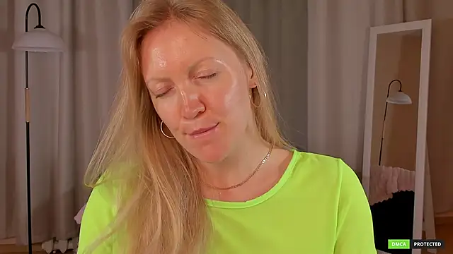 sugamomy online show from November 26, 4:13 am