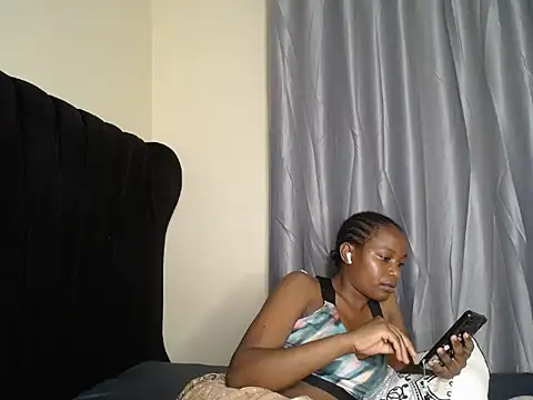 tasha kimmy online show from October 31, 6:34 pm