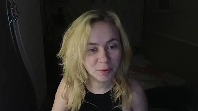 Riley Roo online show from February 21, 4:51 pm