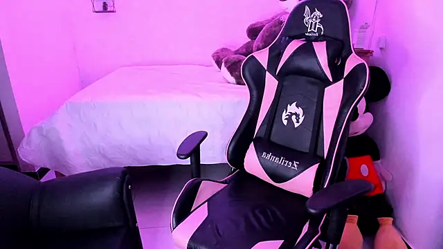 rayza mature 154 online show from March 9, 2:42 pm