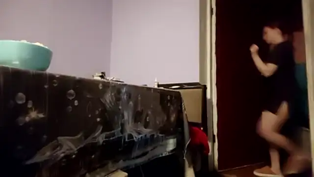  Kitti  online show from December 1, 4:38 am