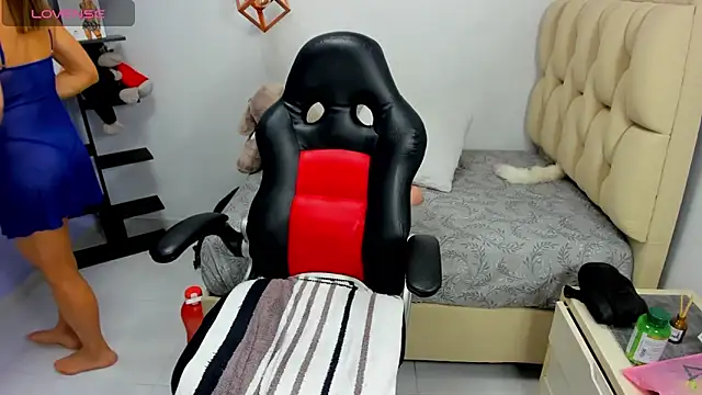 CATIAJONES online show from March 16, 7:07 pm