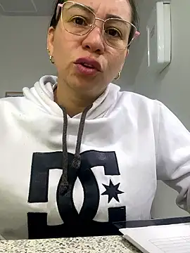 HealingHoney online show from January 14, 1:21 am