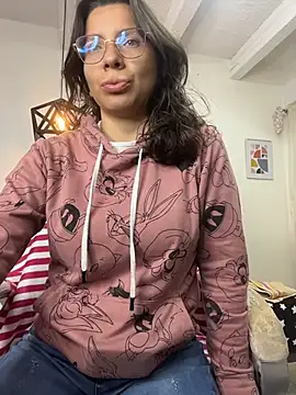 karlamorris  online show from May 5, 1:58 pm