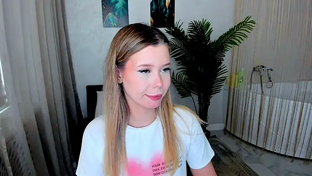 FollowLovee online show from July 11, 3:39 am