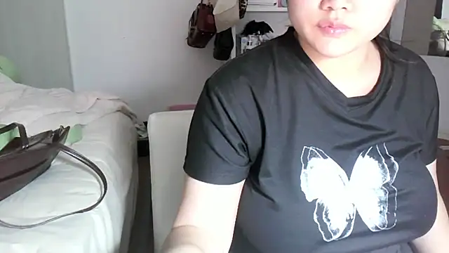 iamMalixxx online show from March 26, 2:08 pm