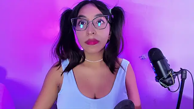 Leticia brownn1 online show from September 11, 7:14 pm