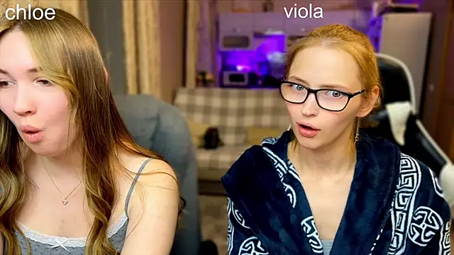 Snapshot of ChloeMillerMeow chatting on October 3, 10:37 pm ChloeMillerMeow online show from October 3, 10:37 pm