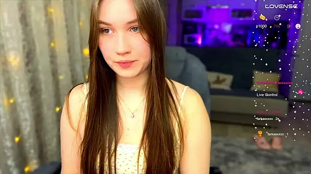 Snapshot of ChloeMillerMeow chatting on September 21, 7:45 pm ChloeMillerMeow online show from September 21, 7:45 pm