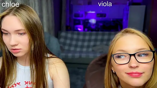 Snapshot of ChloeMillerMeow chatting on October 11, 7:05 pm ChloeMillerMeow online show from October 11, 7:05 pm
