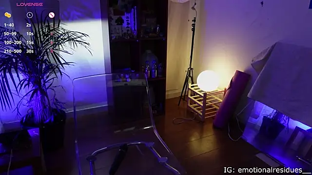 pambloom  online show from December 20, 9:08 pm