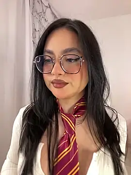 Snapshot of montmariana chatting on October 15, 12:46 am montmariana online show from October 15, 12:46 am