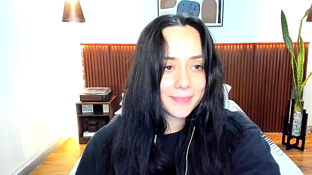 KatherineBond online show from December 5, 7:59 pm