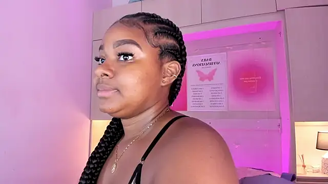 tamaraa smiith online show from September 25, 7:55 pm