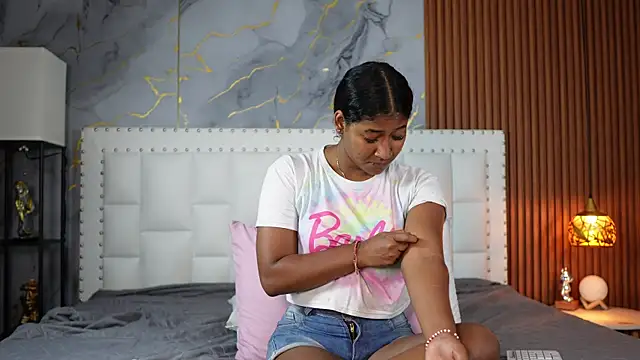 indianschoolgirl online show from June 2, 7:59 pm