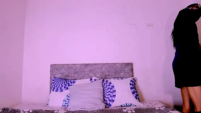 carolinemiller7 online show from May 30, 8:56 am