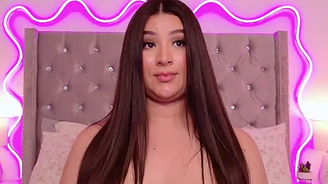 JuliaSUMMERS2022 online show from October 26, 1:45 am