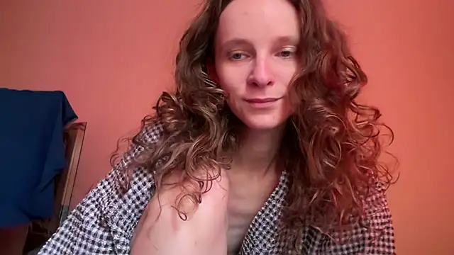 Snapshot of MikkyMoony chatting on September 13, 7:38 am MikkyMoony online show from September 13, 7:38 am