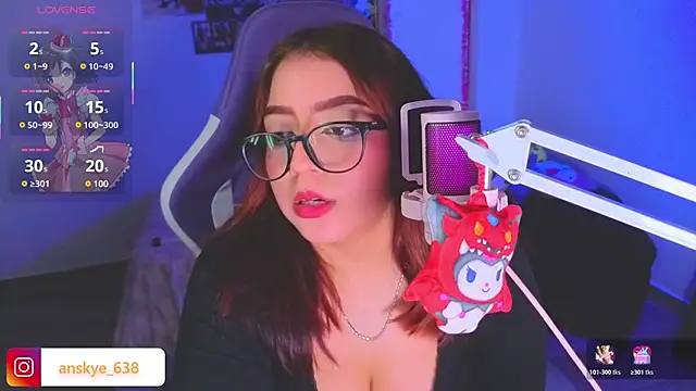 AnngelaSkye online show from March 26, 5:53 am