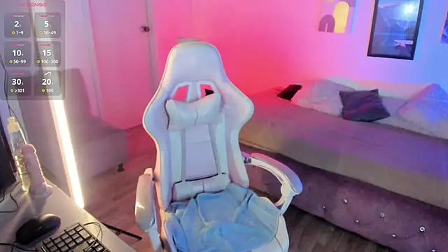 Aliciia cute1 online show from October 17, 10:13 pm