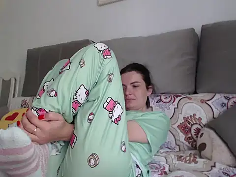  JustmeHere  online show from October 30, 11:33 am