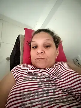 Snapshot of Uzziah_Sabag chatting on October 14, 2:47 am Uzziah Sabag online show from October 14, 2:47 am