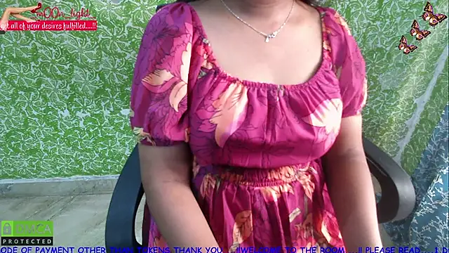 Snapshot of _mOOn_light_ chatting on September 17, 5:27 am mOOn light online show from September 17, 5:27 am