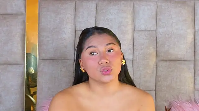 LinnaGardenia online show from February 13, 2:30 pm