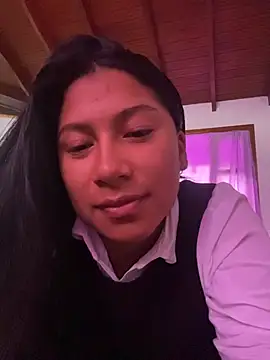 LinnaGardenia online show from March 5, 9:21 pm