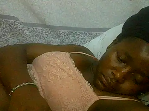 pretty nanah online show from October 10, 9:09 pm