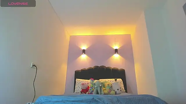 Sofia Clauss  online show from November 9, 2:18 am