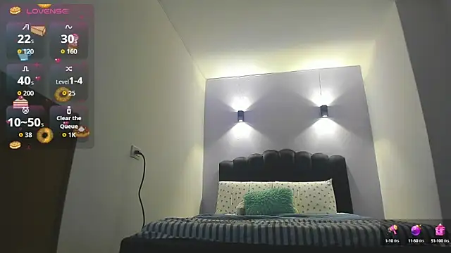 Snapshot of Sofia_Clauss_ chatting on September 12, 3:29 am Sofia Clauss online show from September 12, 3:29 am