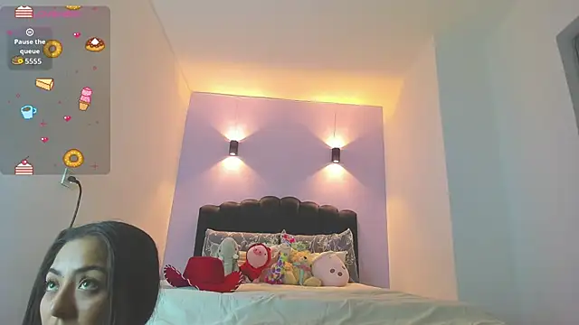 Sofia Clauss  online show from October 29, 5:56 am