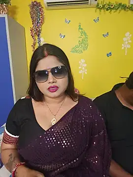 Naughty hot Rose online show from April 10, 6:25 pm