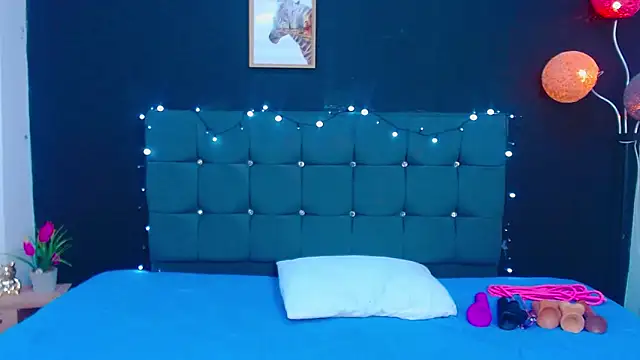 candy lux  online show from January 13, 5:06 pm