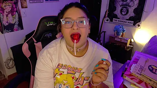 mollyshake1 online show from March 28, 7:08 am