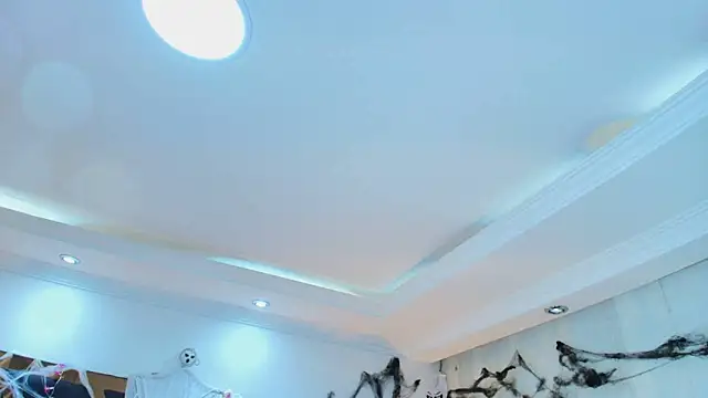 lina bedoya  online show from October 31, 12:20 pm