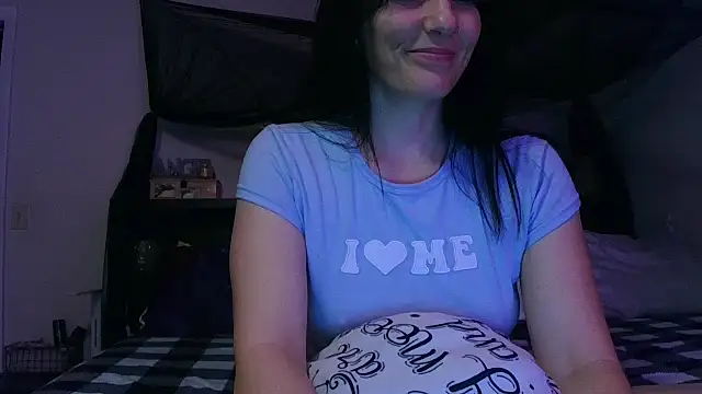 CrystalLakeXO online show from June 5, 5:55 am