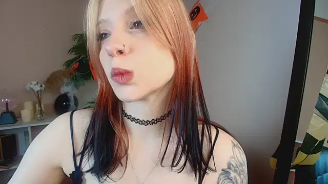 Snapshot of arielabradberry chatting on October 22, 3:17 pm arielabradberry online show from October 22, 3:17 pm